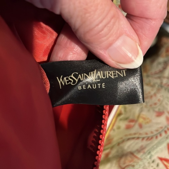 YSL Beaute Wristlet  cosmetic case/pouch fabric  Ivory cream/red trim & logo NWO - Picture 12 of 13